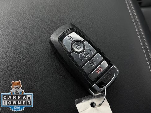 Used 2024 Ford Explorer Limited w/ Limited Technology Package AWD/4WD image 30