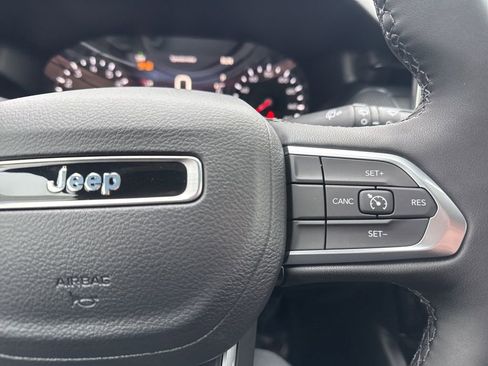 New 2026 Jeep Compass Latitude image 12