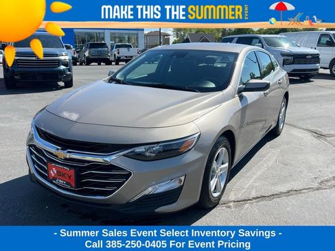 Used 2024 Chevrolet Malibu LS FWD image 2