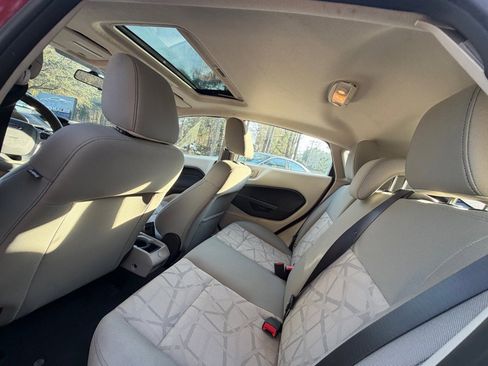 Used 2011 Ford Fiesta SE w/ 202A Rapid Spec Order Code image 21