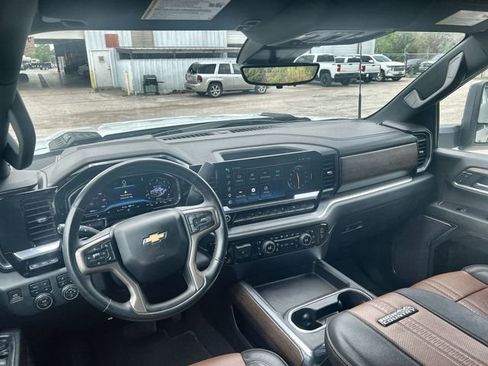 Certified 2024 Chevrolet Silverado 2500 High Country w/ Technology Package AWD/4WD image 10