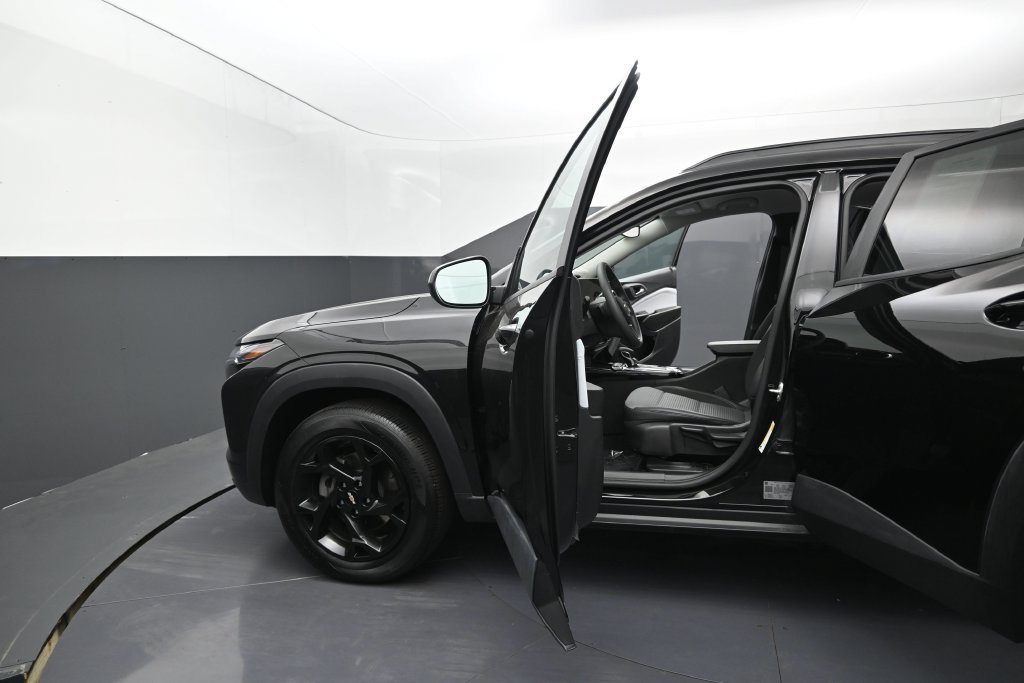 Certified 2026 Chevrolet Trax LT FWD image 13
