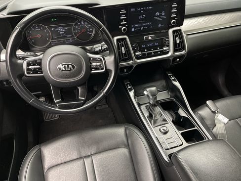 Used 2021 Kia Sorento S FWD image 13