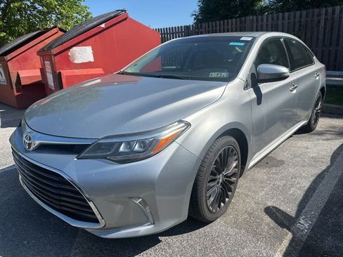Used 2016 Toyota Avalon Touring FWD image 3