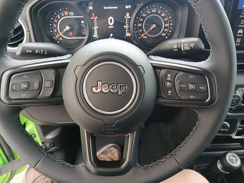 New 2025 Jeep Gladiator Sport S image 51