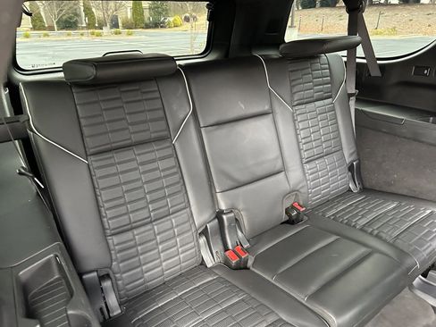 Used 2023 Cadillac Escalade ESV Sport Platinum w/ LPO, ONYX Package image 49