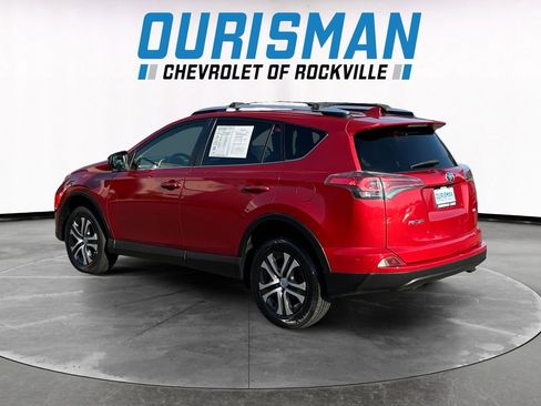 Used 2016 Toyota RAV4 LE FWD image 4
