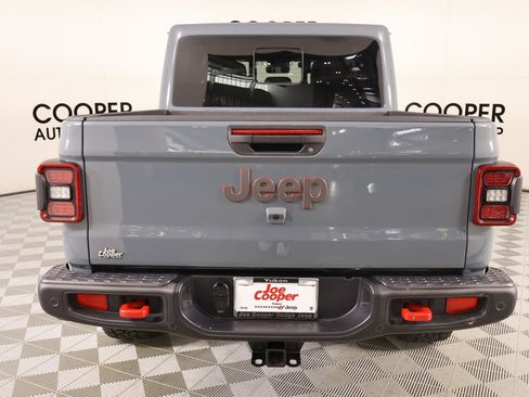 Used 2025 Jeep Gladiator Rubicon image 22