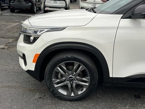 Used 2023 Kia Seltos S FWD image 8