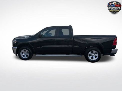 Used 2025 RAM 1500 Big Horn AWD/4WD image 3