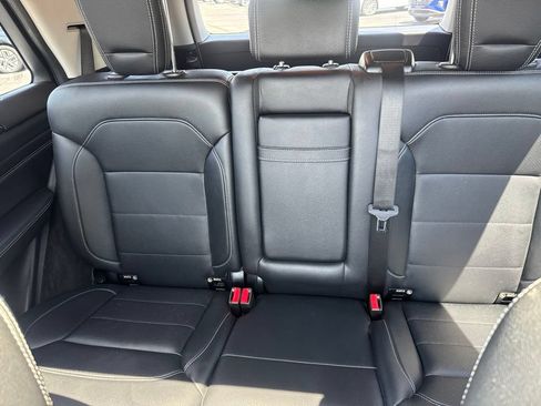 Used 2015 Mercedes-Benz ML 350 4MATIC image 31