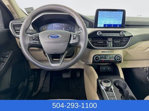 Used 2020 Ford Escape SE image 21
