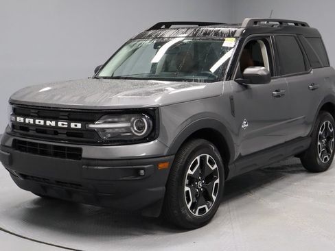 Used 2023 Ford Bronco Sport Outer Banks w/ Tech Package AWD/4WD image 7