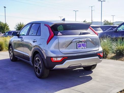 New 2026 Kia Niro LX FWD image 5