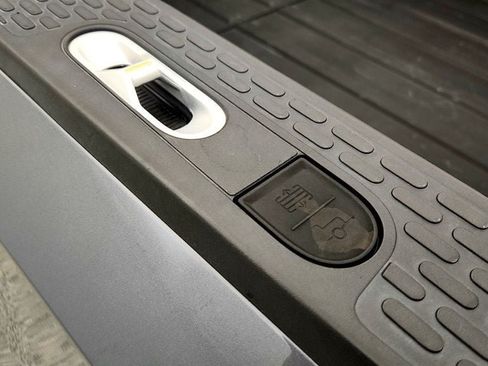 Used 2022 Rivian R1T Adventure AWD/4WD image 21