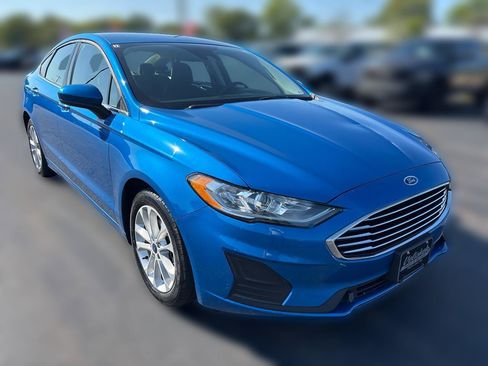 Used 2020 Ford Fusion SE FWD image 1