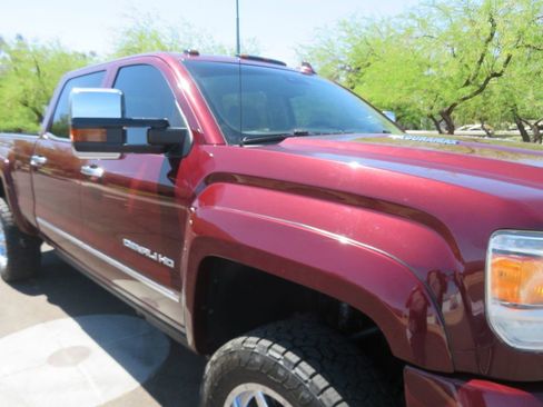 Used 2016 GMC Sierra 3500 Denali w/ Duramax Plus Package AWD/4WD image 9