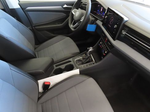 New 2026 Volkswagen Jetta SE FWD image 26