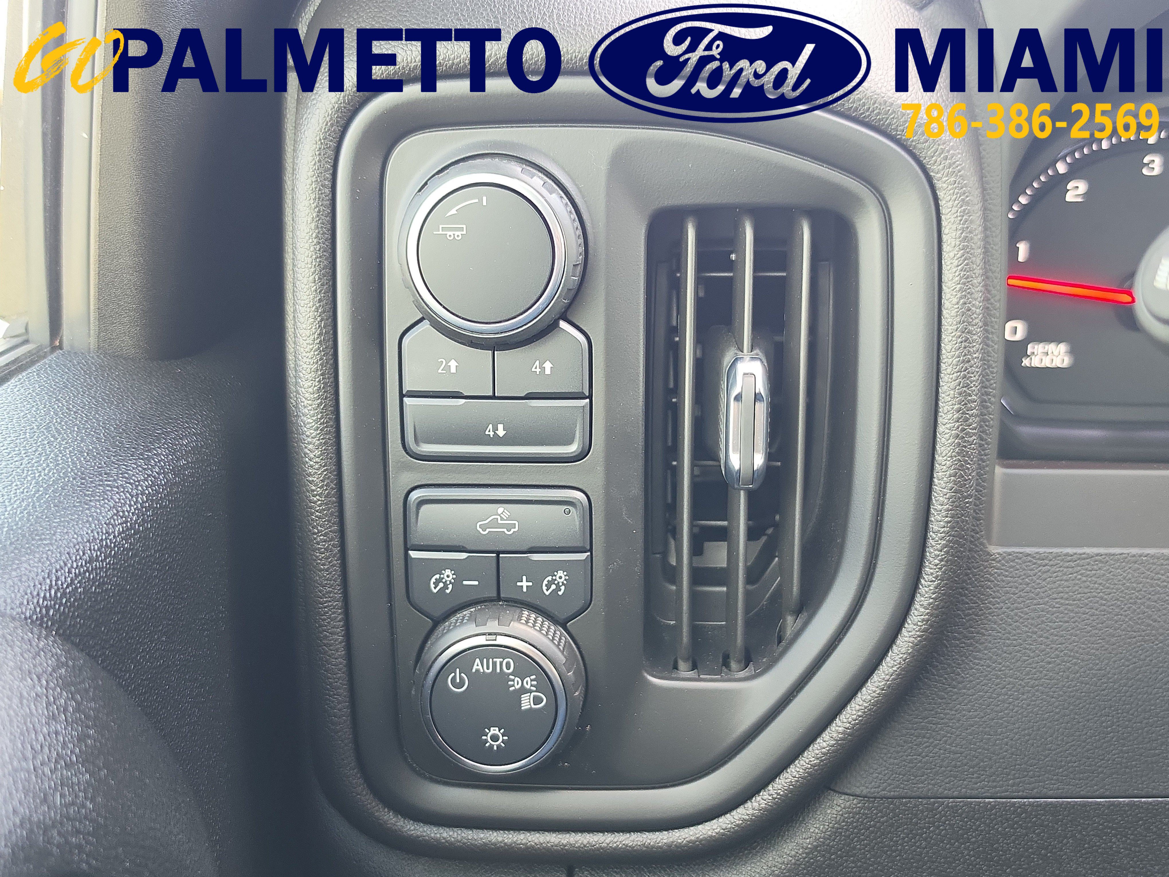Used 2025 Chevrolet Silverado 2500 W/T AWD/4WD image 24