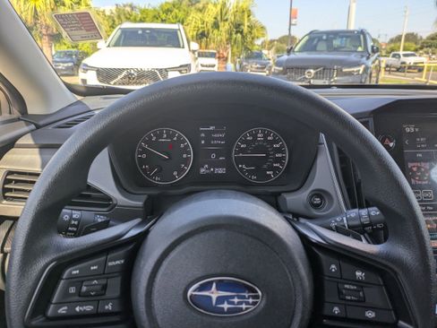 Certified 2025 Subaru Crosstrek 2.0i Premium image 25