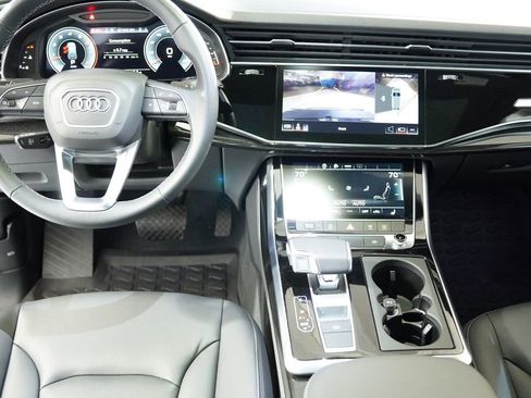 Used 2025 Audi Q7 3.0T Premium Plus w/ Premium Plus Package image 12
