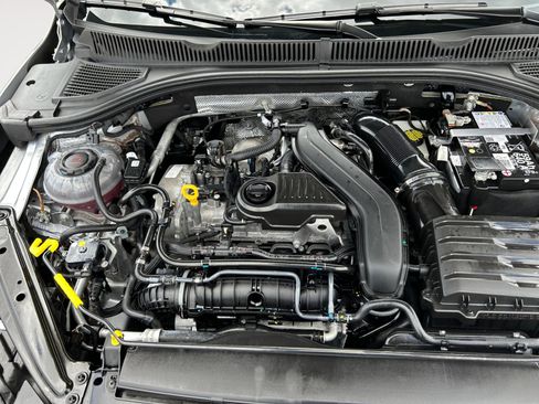 Used 2025 Volkswagen Jetta Sport image 22