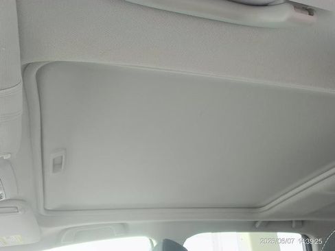 Used 2014 Subaru Forester 2.5i Premium w/ Protection Package #1 AWD/4WD image 10