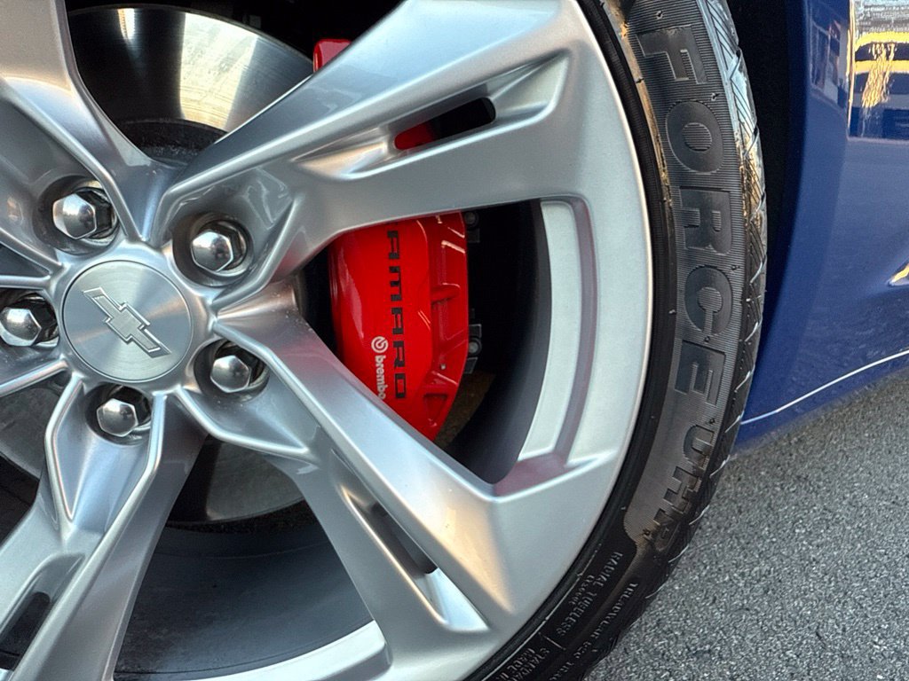 Used 2021 Chevrolet Camaro SS RWD image 12