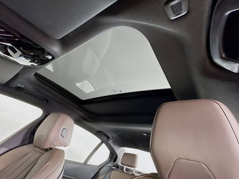 Used 2025 BMW 530i w/ Premium Package image 23