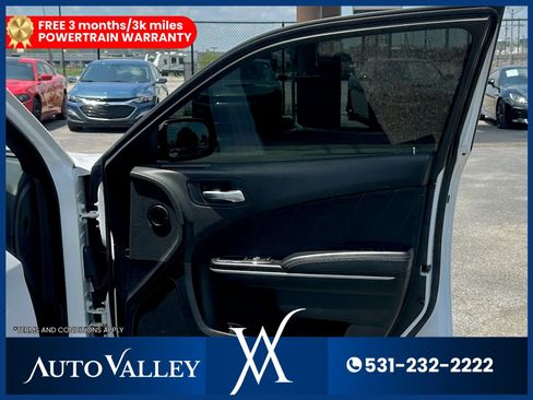 Used 2022 Dodge Charger SXT RWD image 16