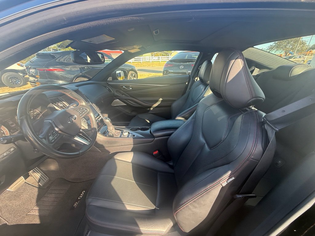 Used 2022 INFINITI Q60 Red Sport 400 w/ Carbon Fiber Package AWD/4WD image 10