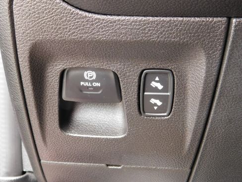Used 2021 RAM 1500 Big Horn w/ Trailer Tow Group AWD/4WD image 28