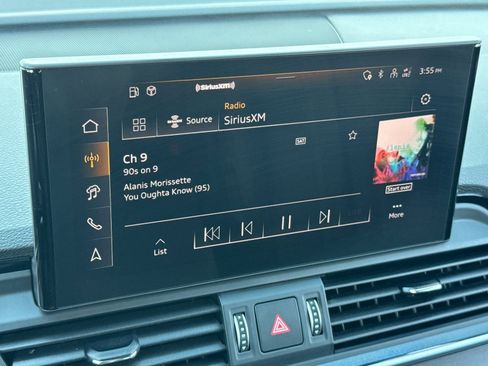 Used 2024 Audi Q5 2.0T Prestige w/ Prestige Package AWD/4WD image 23