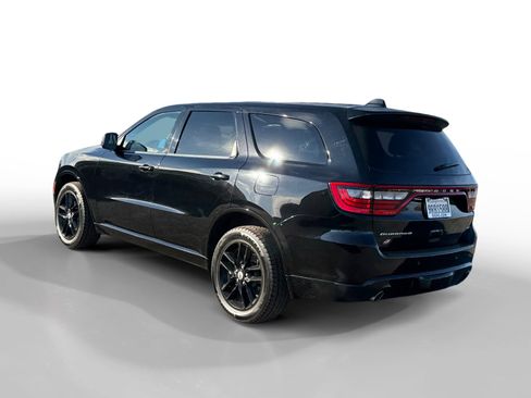 Used 2023 Dodge Durango GT image 3