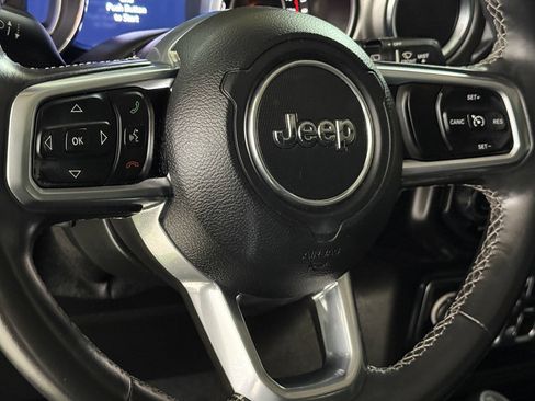 Used 2018 Jeep Wrangler Unlimited Sahara w/ Uconnect 4C Nav & Sound Group AWD/4WD image 51
