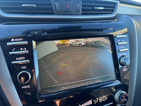 Used 2023 Nissan Murano S image 17