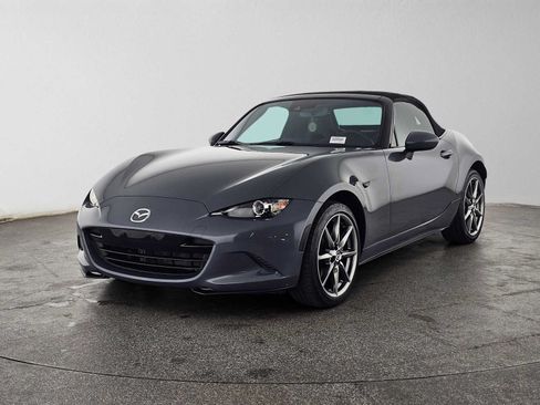 Used 2021 MAZDA MX-5 Miata Grand Touring RWD image 7