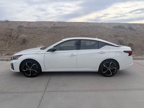 Used 2024 Nissan Altima 2.5 SR image 5