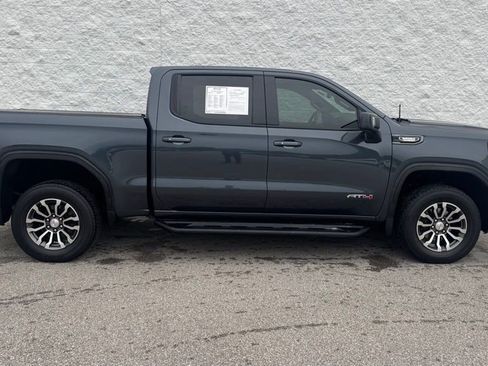 Used 2021 GMC Sierra 1500 AT4 w/ AT4 Value Package AWD/4WD image 2