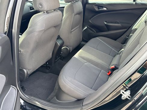 Used 2018 Chevrolet Cruze LT w/ Convenience Package image 20