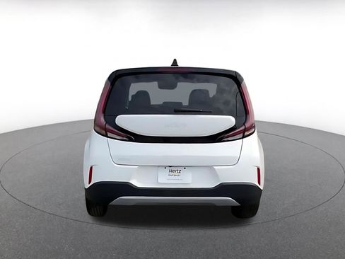 Used 2025 Kia Soul LX w/ LX Technology Package image 14