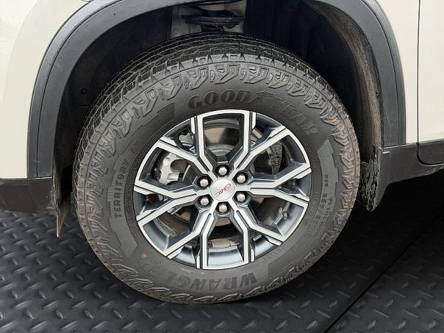 Used 2026 GMC Acadia AT4 AWD/4WD image 10