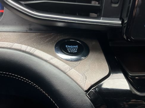 Certified 2023 Ford Explorer Platinum w/ Equipment Group 601A image 24