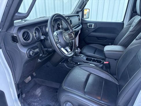 Used 2022 Jeep Gladiator Overland w/ Popular Equipment Package image 14