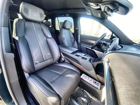 Certified 2026 Cadillac Vistiq Luxury image 26