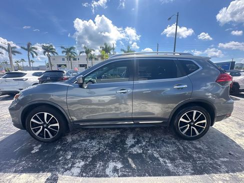 Used 2017 Nissan Rogue SL w/ SL Premium Package FWD image 8