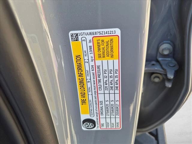 Used 2025 GMC Sierra 1500 AT4 w/ AT4 Premium Package AWD/4WD image 15