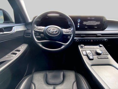 Used 2023 Hyundai Palisade SEL FWD image 6