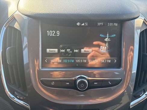 Used 2018 Chevrolet Cruze LT w/ Convenience Package image 20