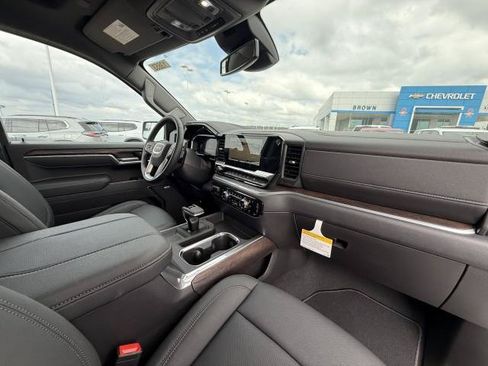New 2026 GMC Sierra 1500 SLT RWD image 38
